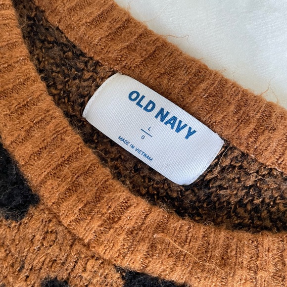 Old Navy Cheetah Sweater - Picture 4 of 4